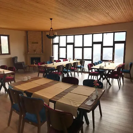 Savsat Koesk Hotel